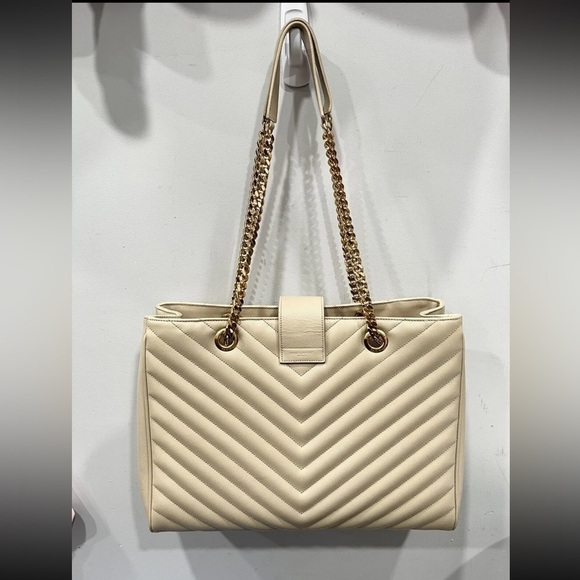 Authentic Saint Laurent YSL Grain De Poudre Matelasse Shoulder Tote in Tan Gold - Picture 3 of 16